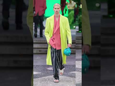 ⭕️ Versace — 2023 — Spring Summer Menswear Runway Collection