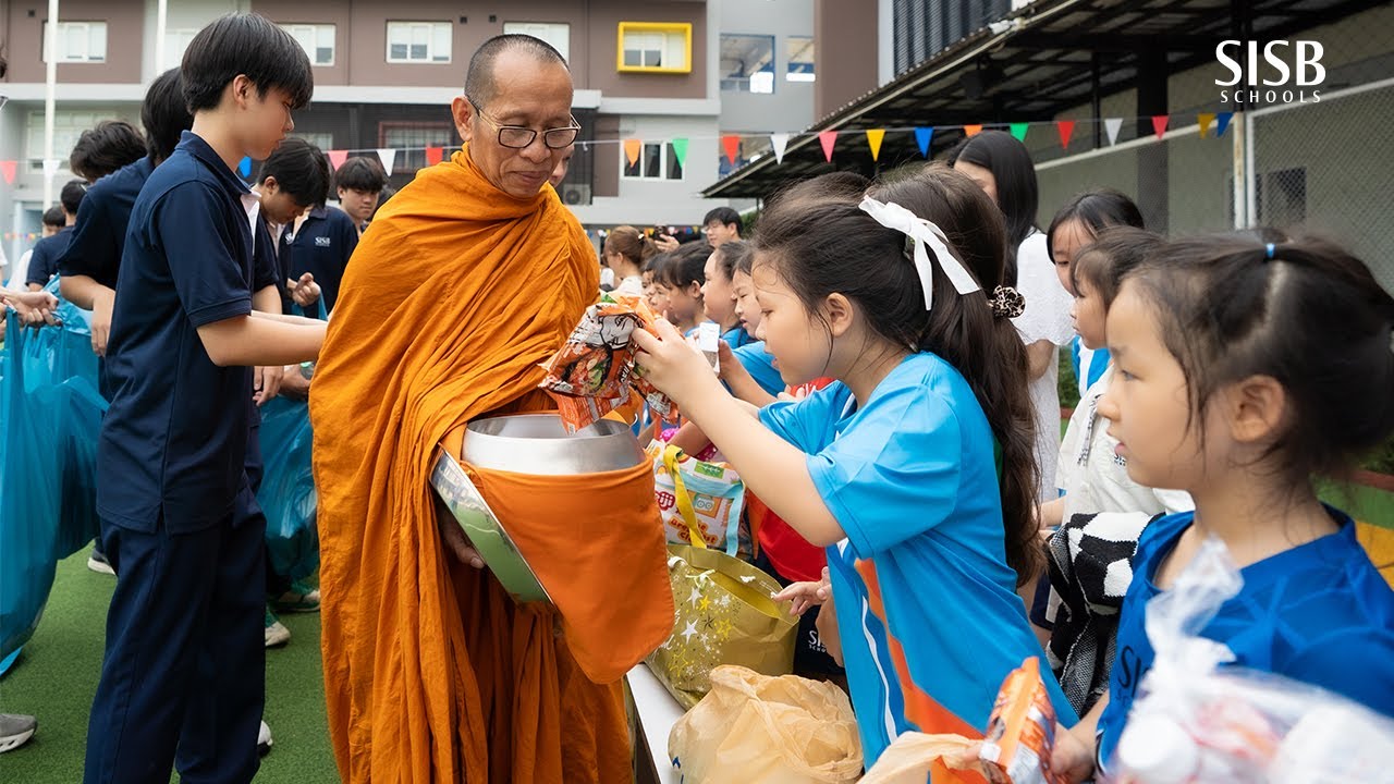 SISB Pracha Uthit: Merit-Making Ceremony