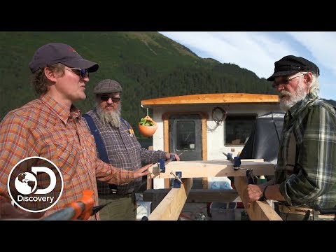 Building a Trestle Table for Thanksgiving | Alaska: The Last Frontier