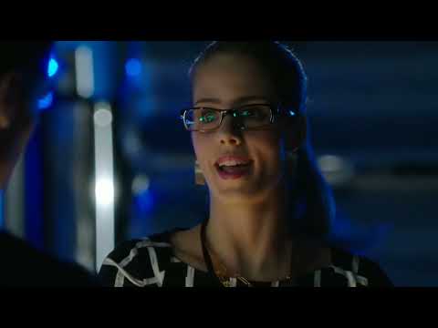 Felicity had crush on Barry Allen | Arrow | 2x8 (HD)