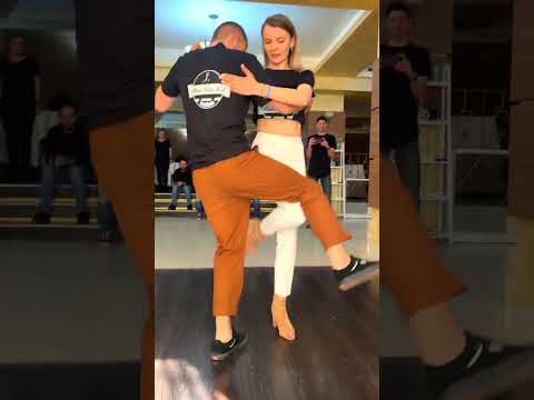 Leg Tricks Urban Kiz 2023 - Armand & Lavinia at Oltenia Salsa Fest | Zagalo