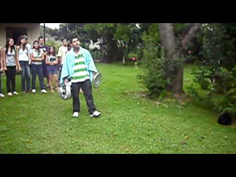 O Grande Davi e o Pequeno Golias. ou é ao contrário? o_o