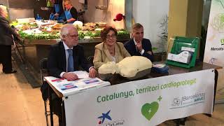 Es signa l’acord entre la Fundació Barcelona Salut i l’Ajuntament de Barcelona per completar la implantació de desfibril·ladors als mercats municipals