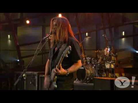Videoclip de Come Out And Play (Keep 'Em Separated) (Live) — The Offspring