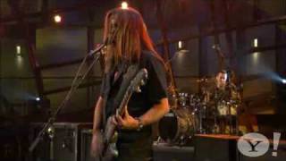 Come Out and Play (Keep &#39;Em Separated) - The Offspring - Live@Yahoo