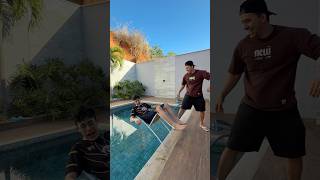 ACERTE A MÚSICA OU CAI NA PISCINA! #shorts