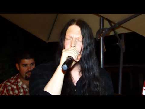 Jonas Renkse of Katatonia singing The Cure - "Love Song" at Serbian wedding