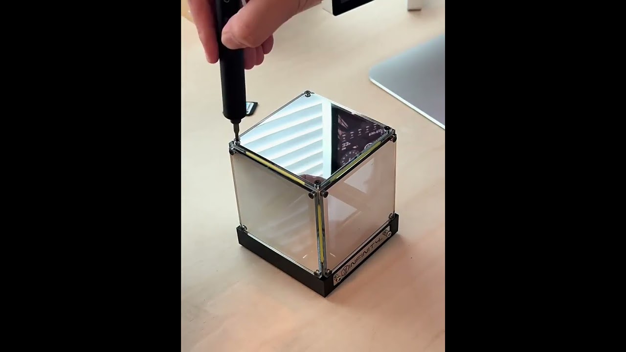 This 4D Hypercube Lamp Looks Like an Endless Abyss 🤯#infinitymirror  #desksetup #shorts #explore