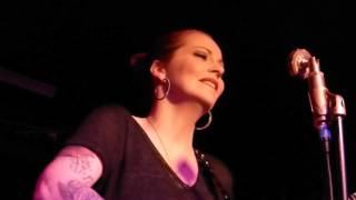 Anneke Van giersbergen - Beautiful One  - 02 Acadamy Islington 25 - 04 - 16