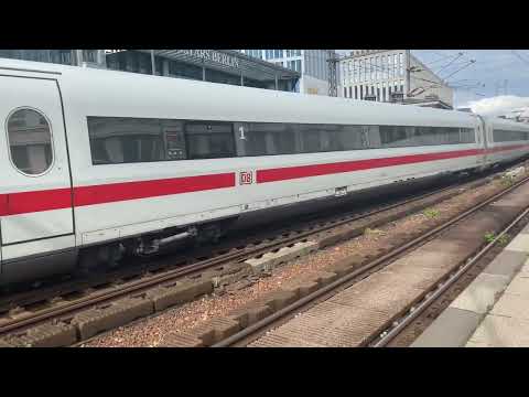 Zugdurchfahrt eines ICE2 in Friedrichstraße mit Lichtgruß |dabei war @TrainspotterEpicMiner