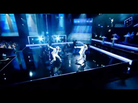 Kevin en Josje stelen de moves van Michael Jackson DANSDATE_VTM