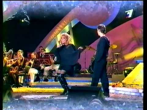 Алла Пугачева и Максим Галкин (Песня года 2001 г.)