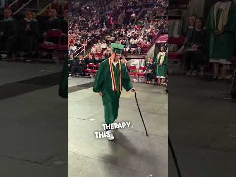 He did the impossible at his graduation 👏