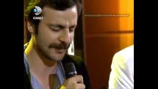 Güven Murat Akpınar - Bir Fırtına Tuttu Bizi - Beyaz Show .mp4