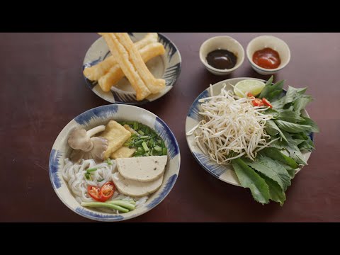 Vegetarian Pho with Tofu and Mushrooms
