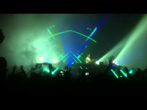 Armin Van Buuren playing Skyfire - Shogun in Calgary