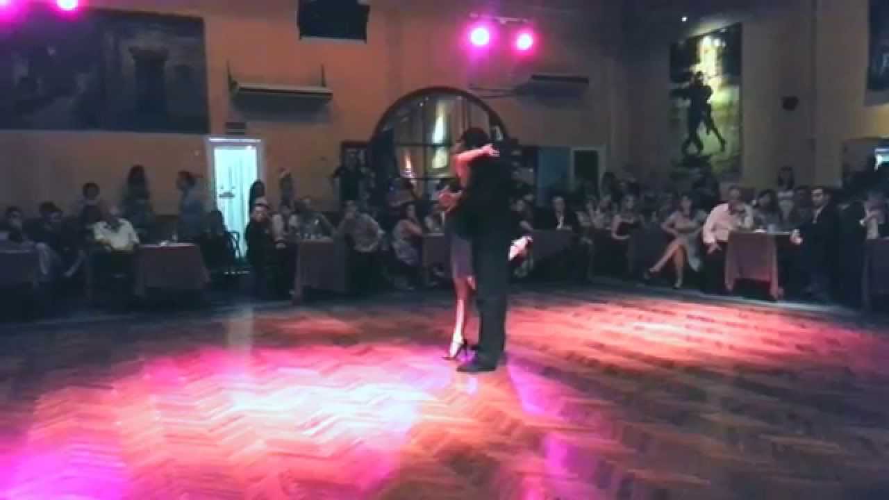 Julio Altez y Lucía Budano en Salón Canning. 17-02-2014