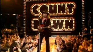 Rocky Burnette - Tired Of Toein&#39; The Line (live on Countdown)