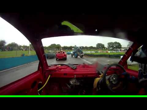 Mendips raceway 1400cc bangers in car dean hughes 258 30.8.15