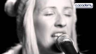 Ellie Goulding: &#39;Starry Eyed&#39; Live Session