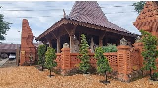 Download lagu KERAJAAN di BLORA Part 1..Pemiiknya berumur 33 thn  mp3