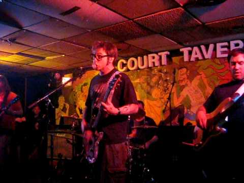 The Groucho Marxists - She Don't Go Down (2/21/09)