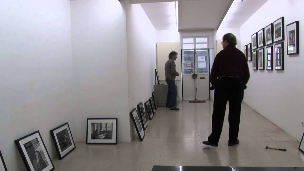 (trailer) AS COISAS NÃO SÃO FEITAS POR ACASO (2013) um filme de TIAGO CRAVIDÃO sobre EDUARDO GAGEIRO