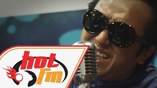 RADHI OAG - AKUSTATIK x 60&#39;s TV (LIVE) - #AkustikaAMKrew