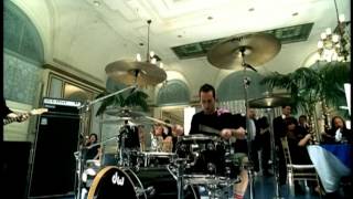 Simple Plan - Shut Up (Official Music Video)