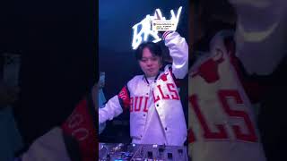 Download lagu Viral Abis! Bravy Vconk Kasih Beat yang Bikin Nagih #bravy #vconk #djviral #dj #shorts mp3