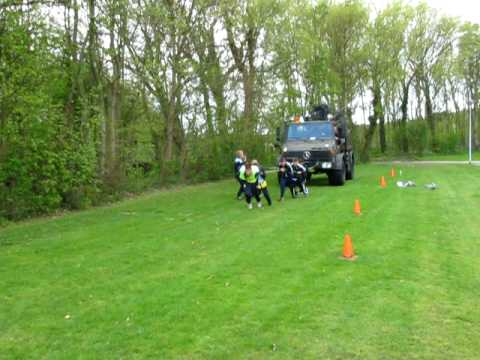 Sportdag F.C. Den Helder vrachtwagen trekken