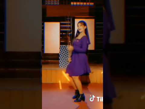 Nethmi roshel new ticktock dance #roshel #roshelrogers #shortvideo #deveniinima #beutifull #dance