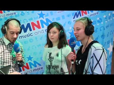 MNM Woordslam: "Jongeren onder de 18 mogen geen smartphone hebben"