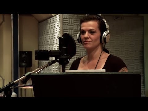Revolverheld feat. Marta Jandová - Halt Dich an mir fest (Studio Version)