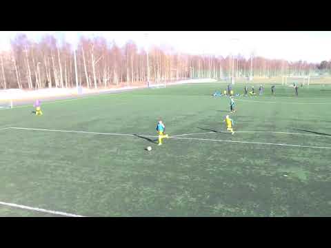 P 12 Ykkönen OLS 10 keltainen-OLS  sininen