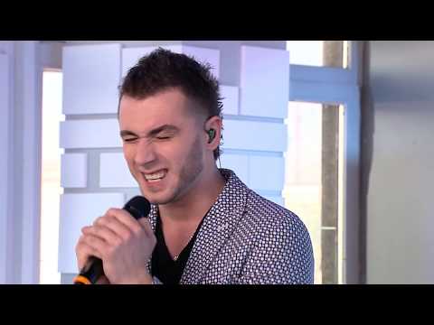 Kamil Bednarek i Igor Herbut w piosence "Spragniony" [Dzień Dobry TVN]