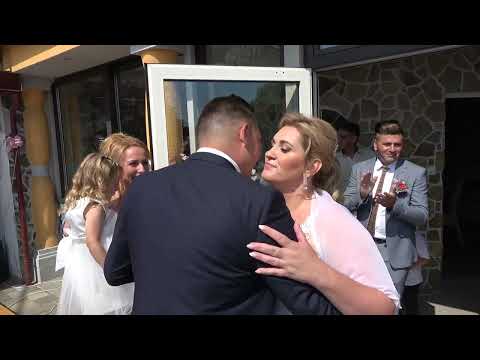 Poroka NATALIJA & IGOR povzetek Zraven vam uredimi dolgi del videa do 120 min. Video foto Ivanšek.