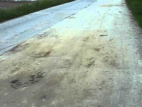 Tufeni asfalt de criza.AVI