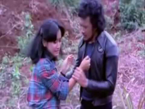 , title : 'Camelia ( Rhoma Irama & Rica Rahiem )'