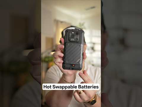 This Phone Has Hot Swappable Batteries!