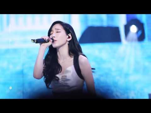[Fancam] Taeyeon - Breath by flying petals