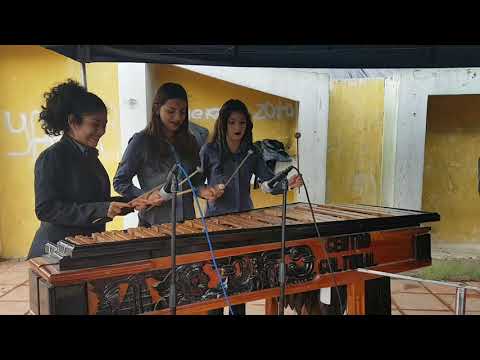 Marimba femenina de Malacatancito Huehuetenango