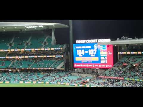 *Crowd View* KL Rahul 6 runs