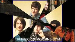 &quot;20th Century Man.&quot; The Kinks -live