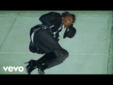 Yves Tumor - Secrecy Is Incredibly Important To The Both of Them (Official Video)