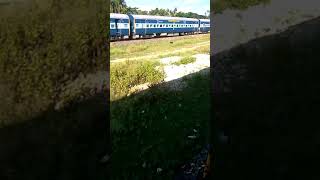 preview picture of video 'Race between Agartal-Deoghar And silchar-Sealda indian railway racs'