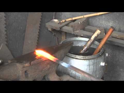 Le coutelier forgeron