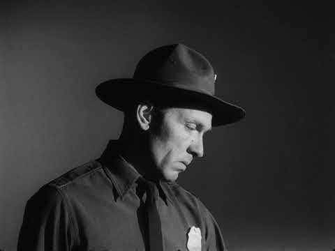 charles laughton directs the night of the hunter