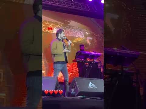 Registro do @gustavomioto no show de ontem (30/ 05) em Teresina de Goias - GO.