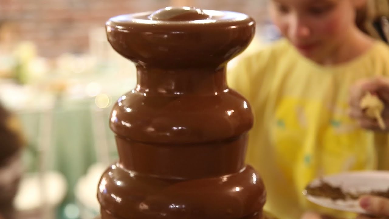 Fontan de ciocolata pentru zi de nastere in chisianau